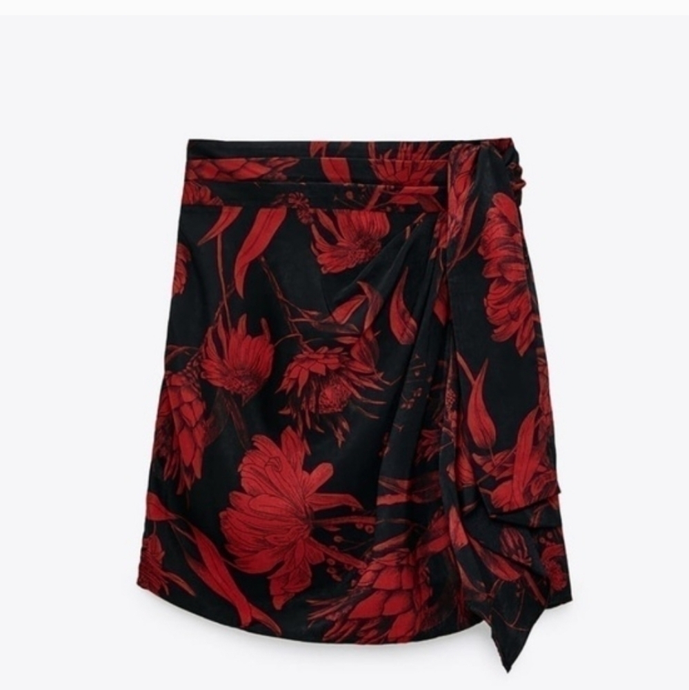 ZARA Tied Print Skirt Floral Red Black
